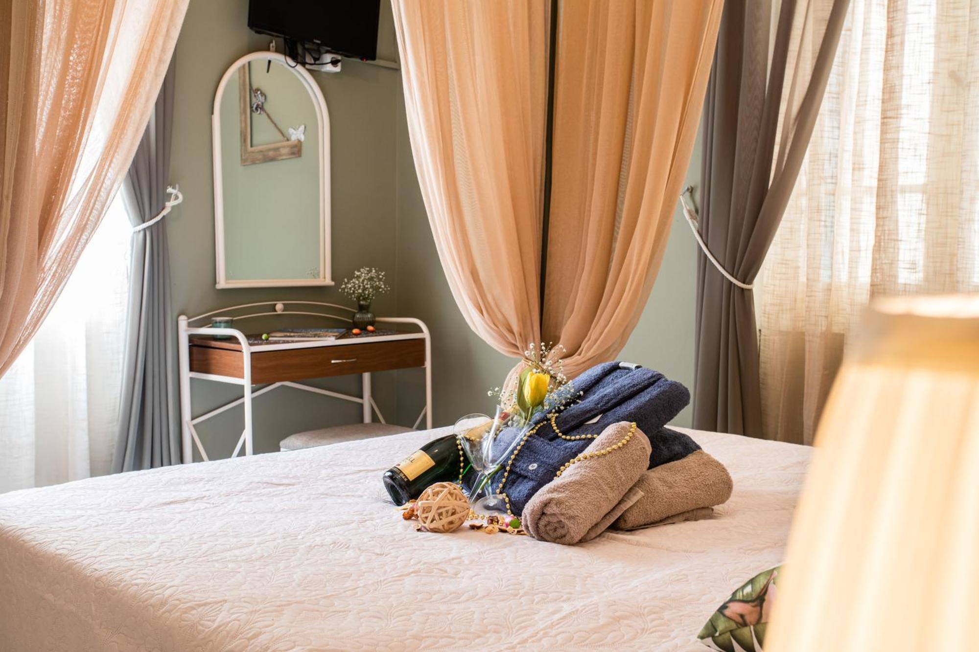 Alegria Simple Economy Rooms أثينا المظهر الخارجي الصورة